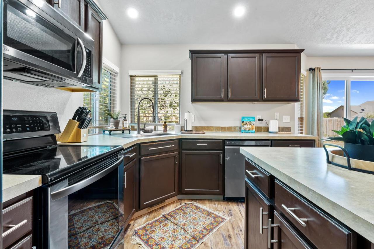 Southwestern Style 4 Bedroom Nampa Home Sleeps 16! Екстер'єр фото