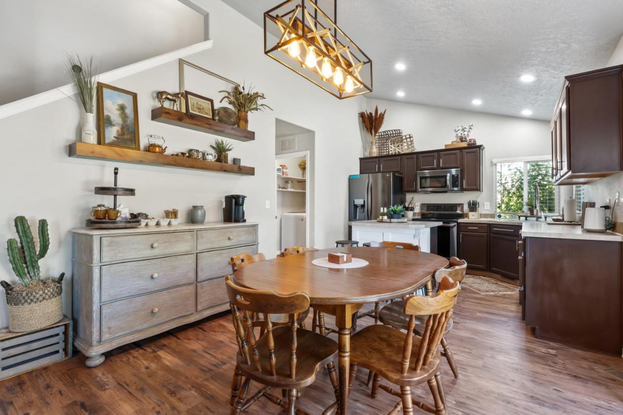 Southwestern Style 4 Bedroom Nampa Home Sleeps 16! Екстер'єр фото